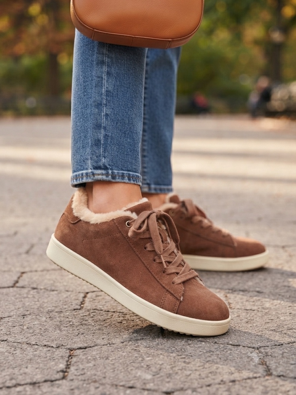 BEARPAW Natasha Suede Fur-Lined Casual Fashion Sneakers Brown Women’s Size 6
